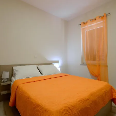 Apartamento Tasteful Landscaped Garden