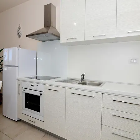 Tasteful Landscaped Garden Apartment Ljubač