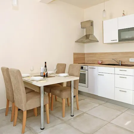 In Near The Sea * Ljubač